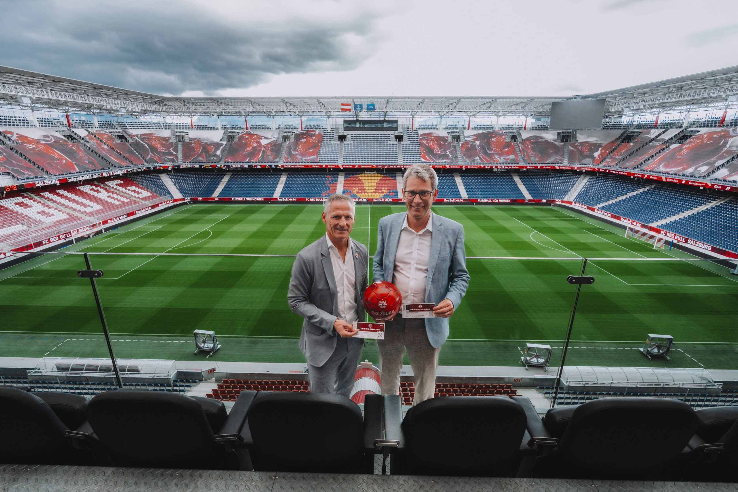 Salzburg Verkehr, Red Bull, FC Red Bull Salzburg, Matchkarte = Fahrkarte, Bundesliga, Öffis, Fußball