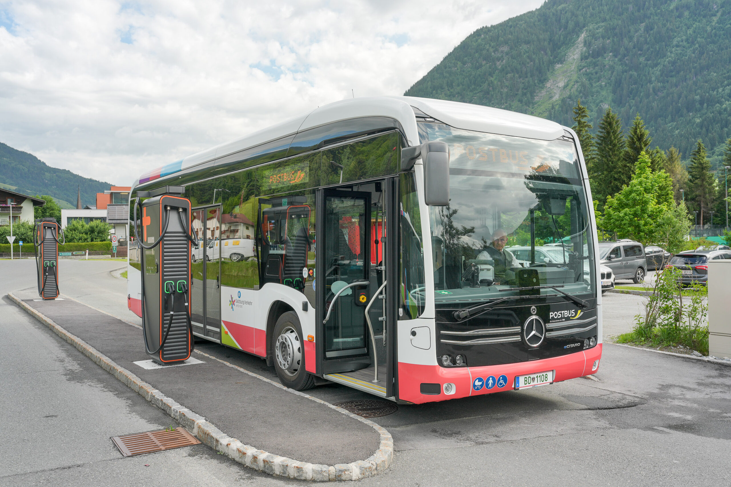 15 Minuten Takt E-Bus Parkplatz Schlossalm (c) Gasteinertal Tourismus GmbH