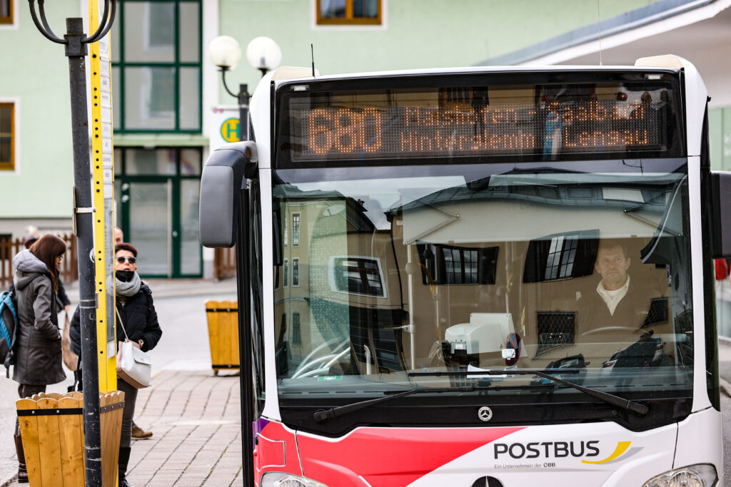 Linie 680